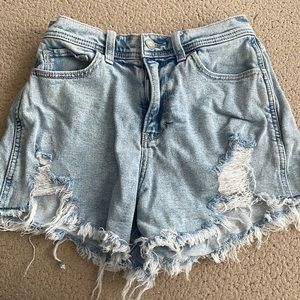 Hollister size 3 Jean shorts